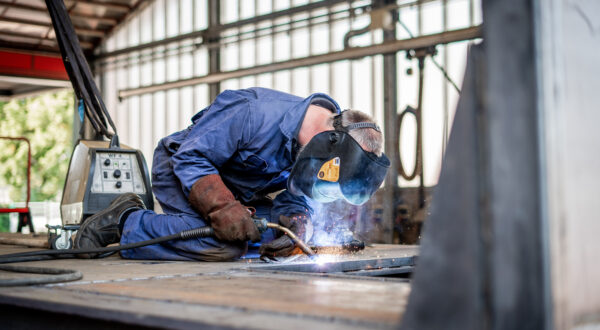 Mechanisatie voertuigen Rijplaten verhuur leggen rijplaten leggen Gemar Grafhorst overijssel rijplaten verhuur amsterdam rijplaten verhuur drenthe rijplaten verhuur rotterdam kampen rijplaten verhuur rijplaten verhuur Genemuiden rijplaten verhuur Rijplaten Huren.jpg4
